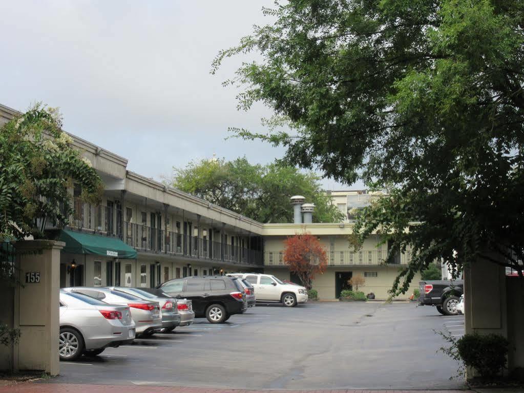 Days Inn By Wyndham Charleston Historic District Exterior foto